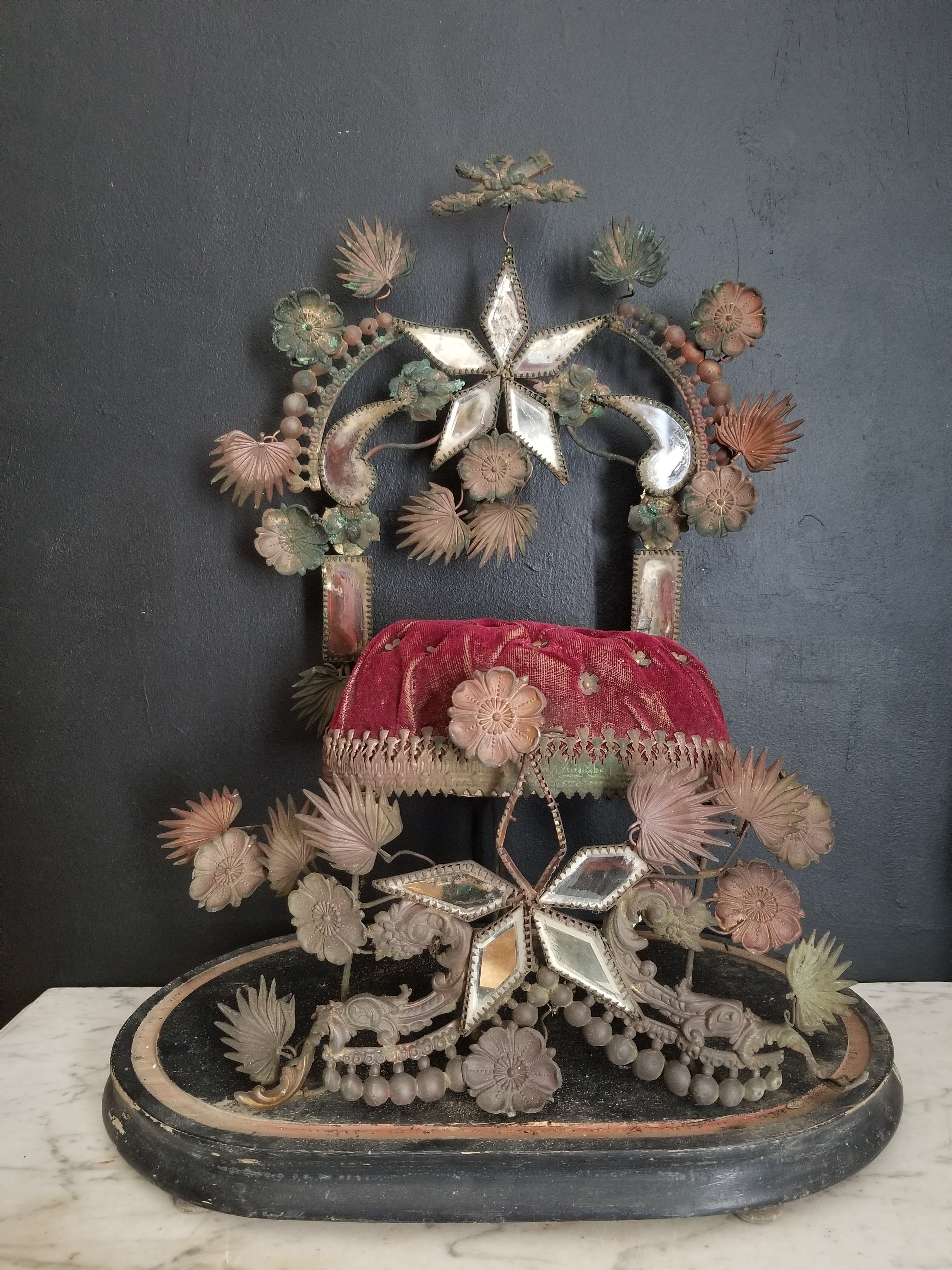 French antique Globe de mariée velvet cushion. Bell jar wedding