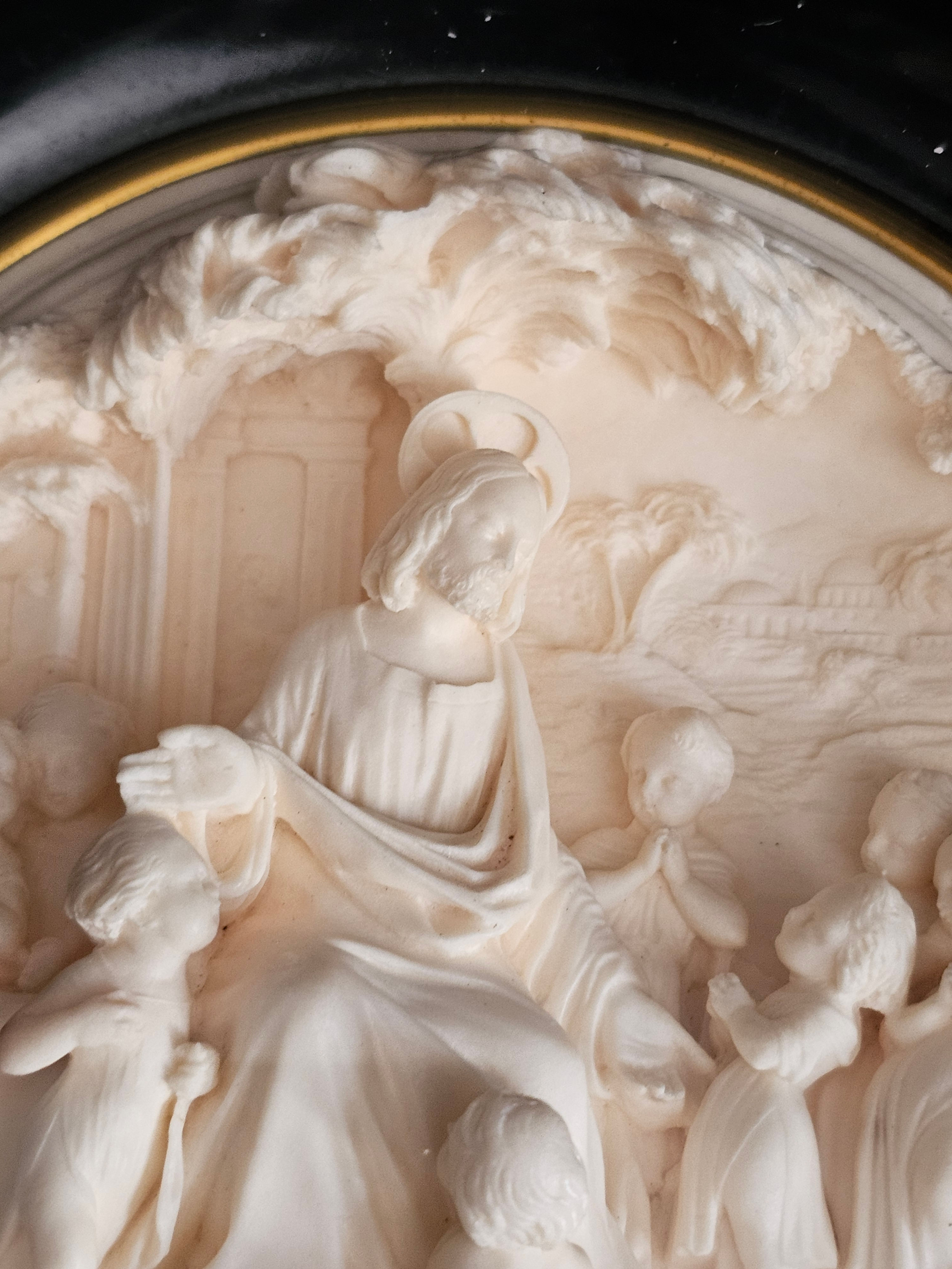 Antique French meerschaum Jesus Christ and the little children in round frame with convex, domed glass