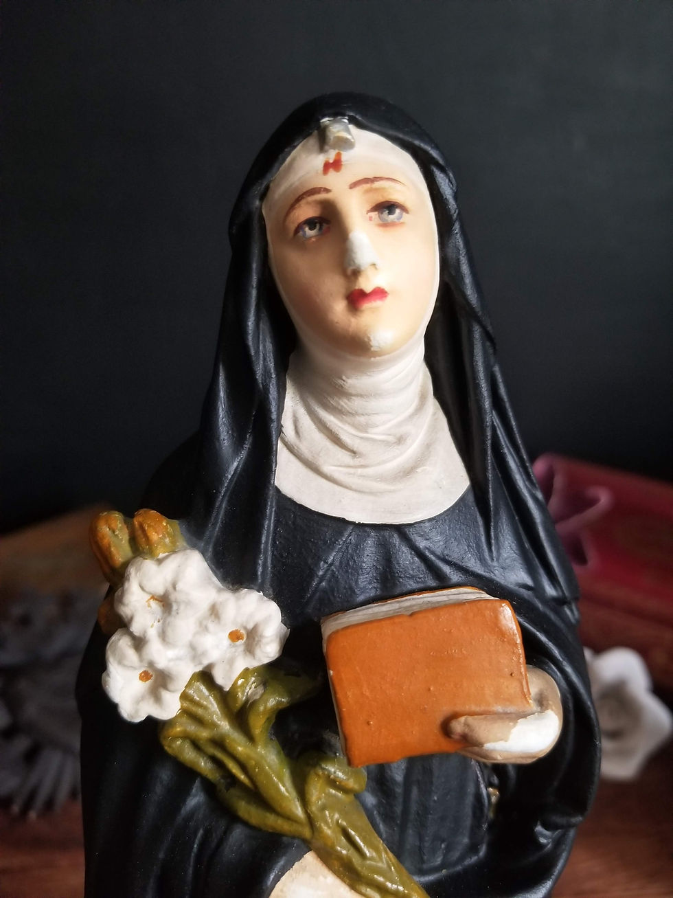 Miniature : Unusual French antique St Rita with lilies polychrome plaster statue