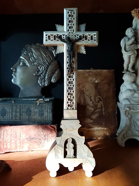 Antique Mother Of Pearl Crucifix Nacre 14 Stations The Cross Pearl Crucifix Nacre 14 Stations