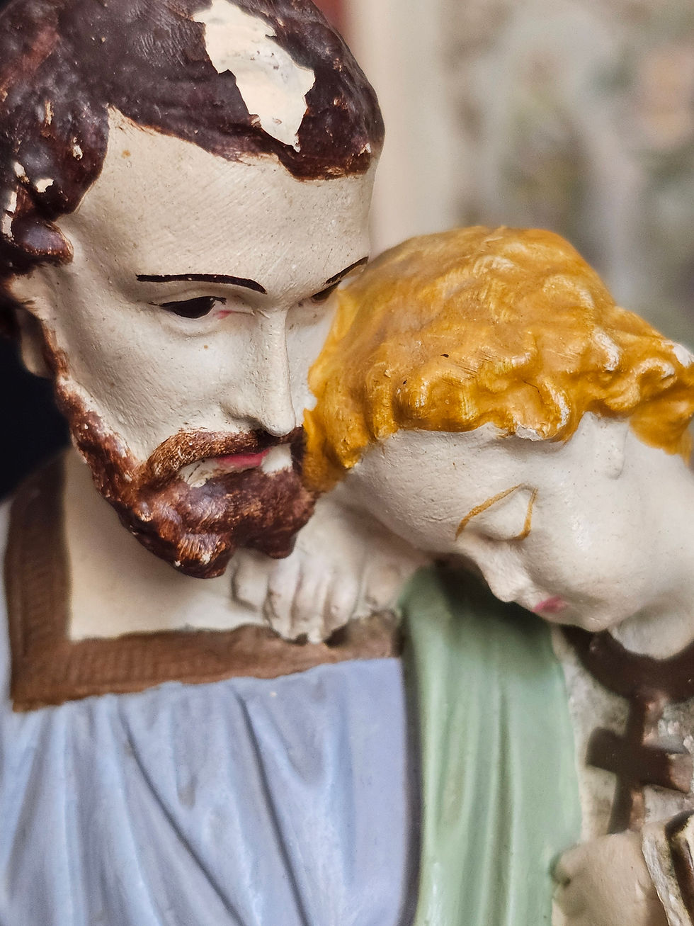 Miniature : French antique St Joseph holding the Infant Jesus polychrome plaster statue - Duffour, Paris