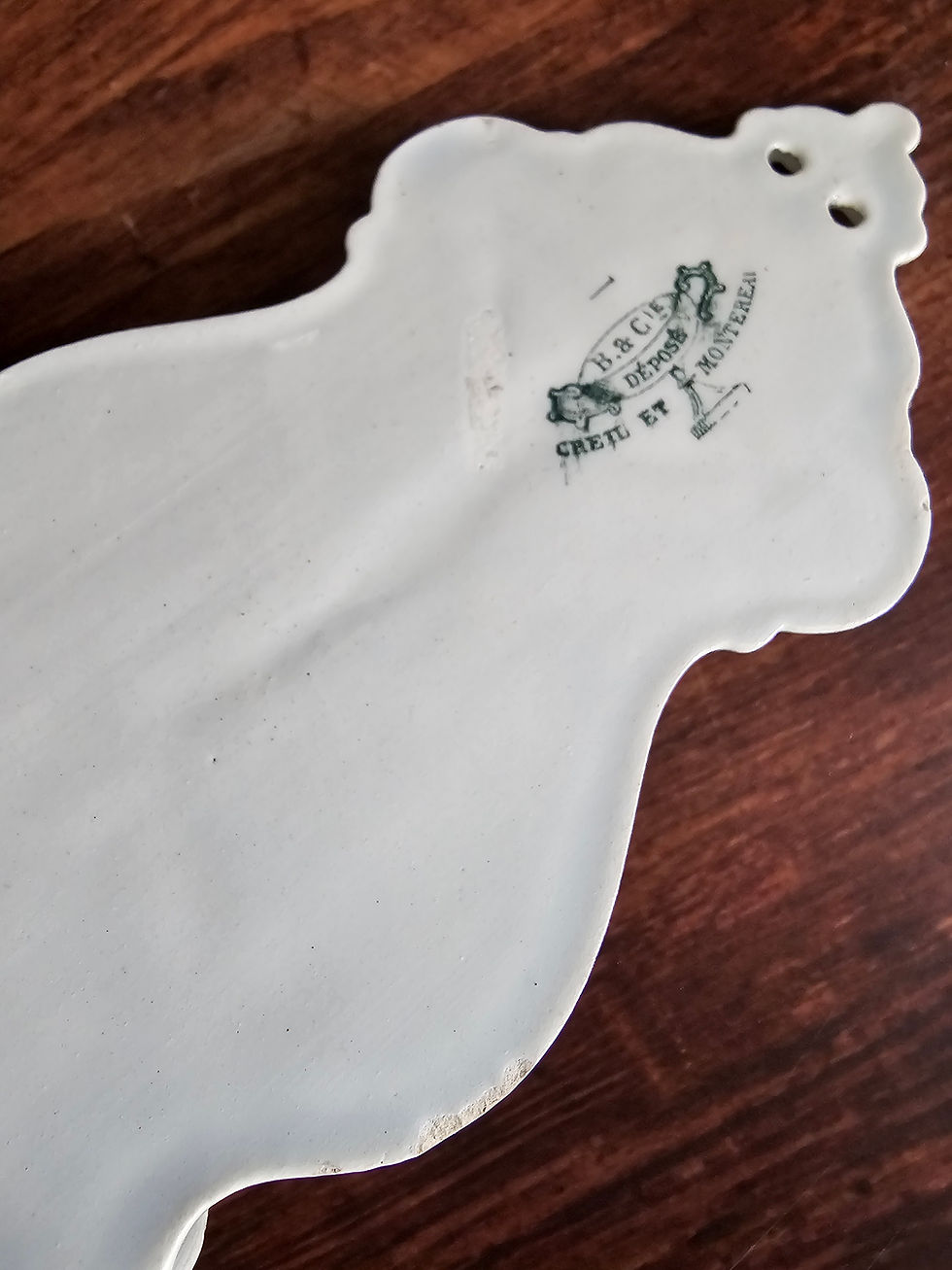 Miniature : Antique French Porcelain Holy water font Creil et Montereau crucifixion