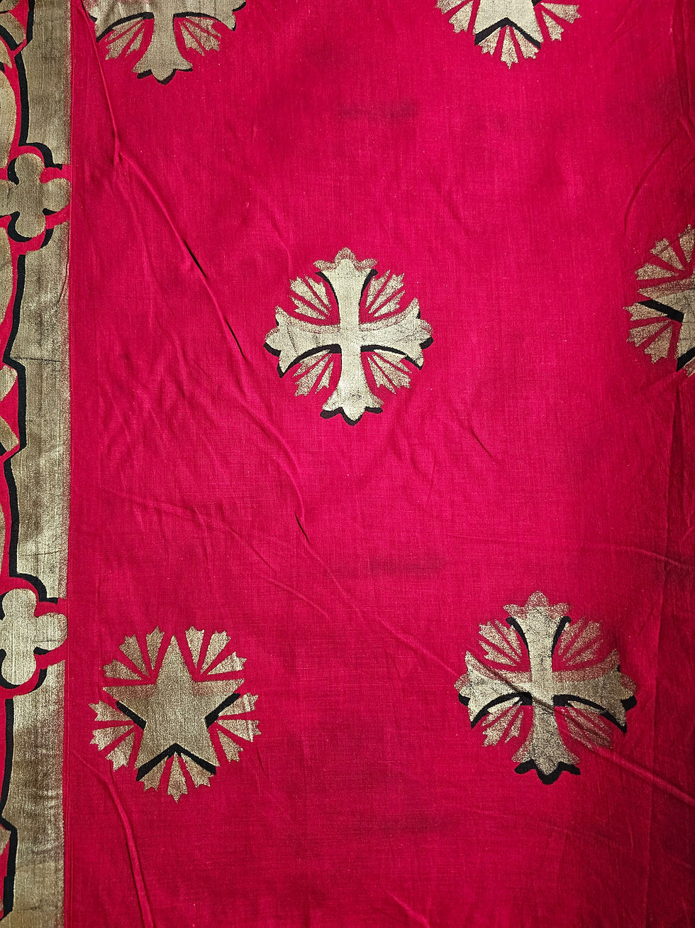 Miniature : Pair of vintage red and gold long church banners from France, 2m65 / 2.89 yards
