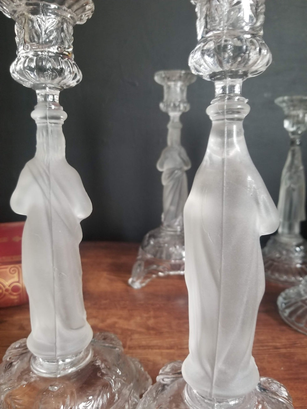 Miniature : Paire de bougeoirs anciens en verre Sacré-Cœur de Jésus, Marie Immaculée