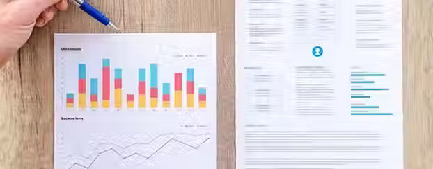 1099 vs. W-2: What You Need to Know (So You Don't Make the Same Mistakes I Did)