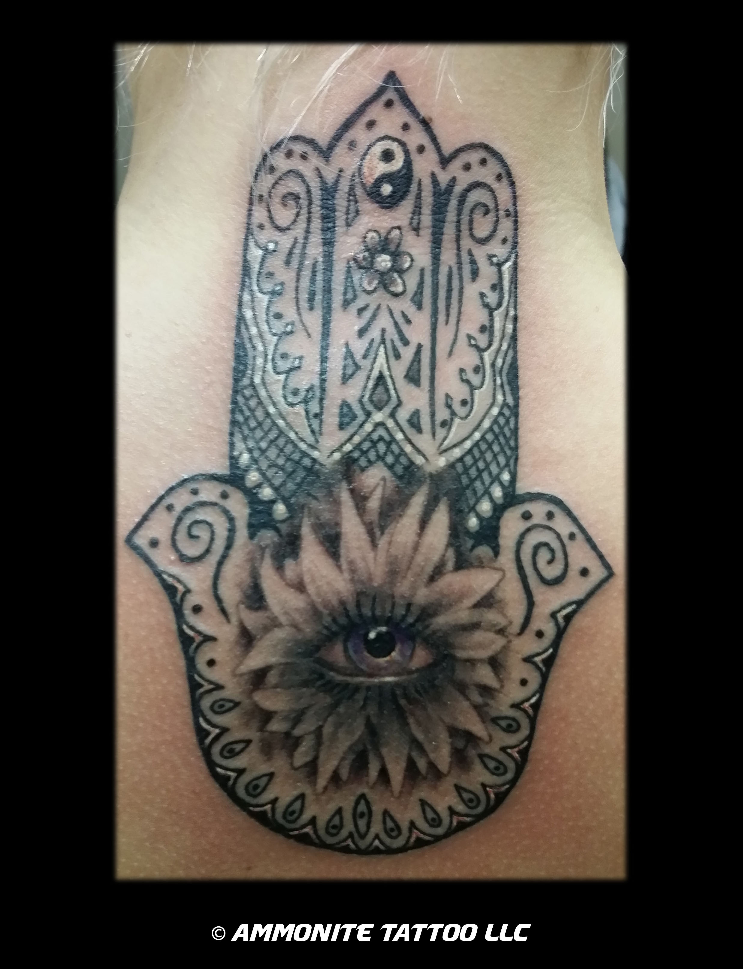 w-B-hamsa