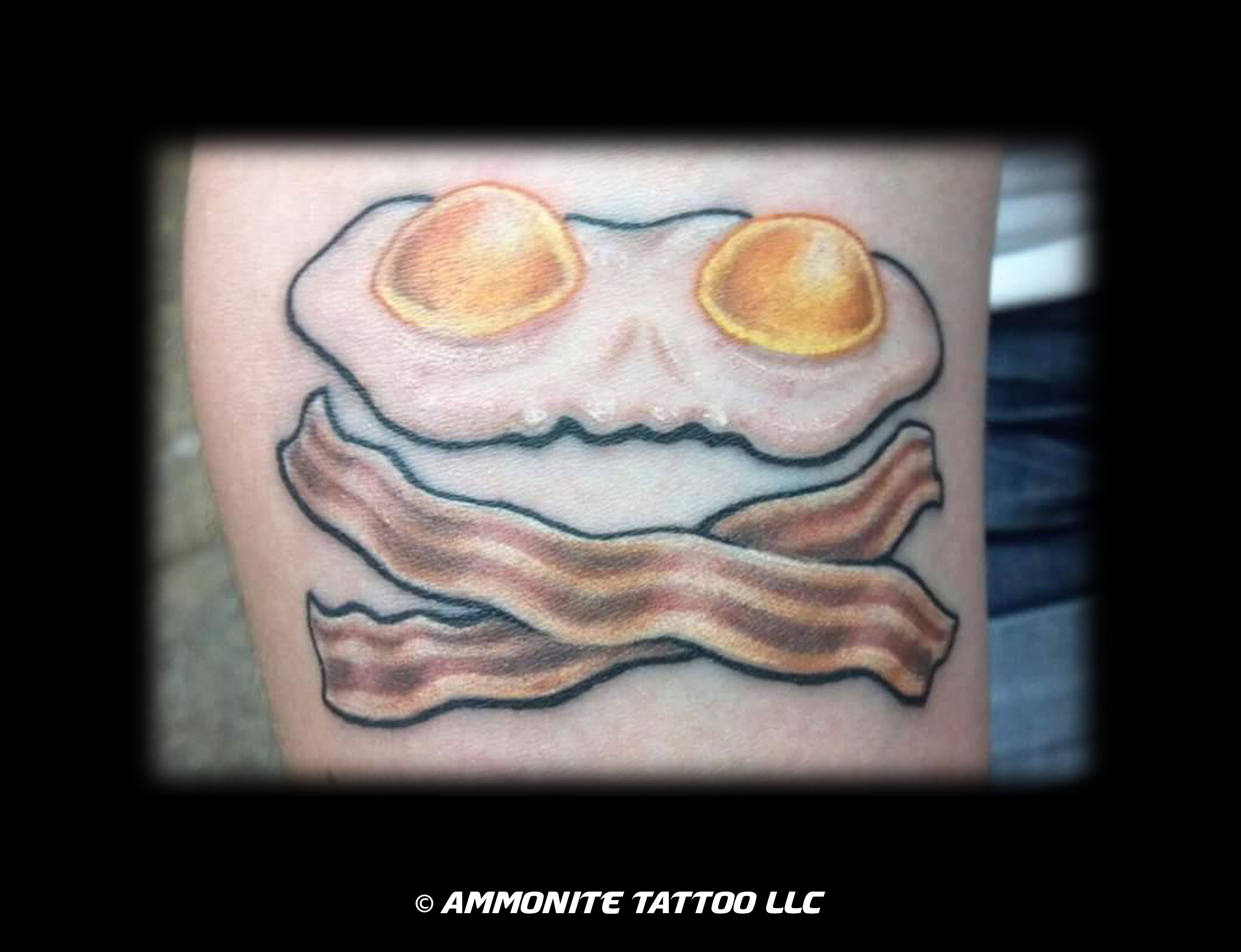 w-C-eggskull