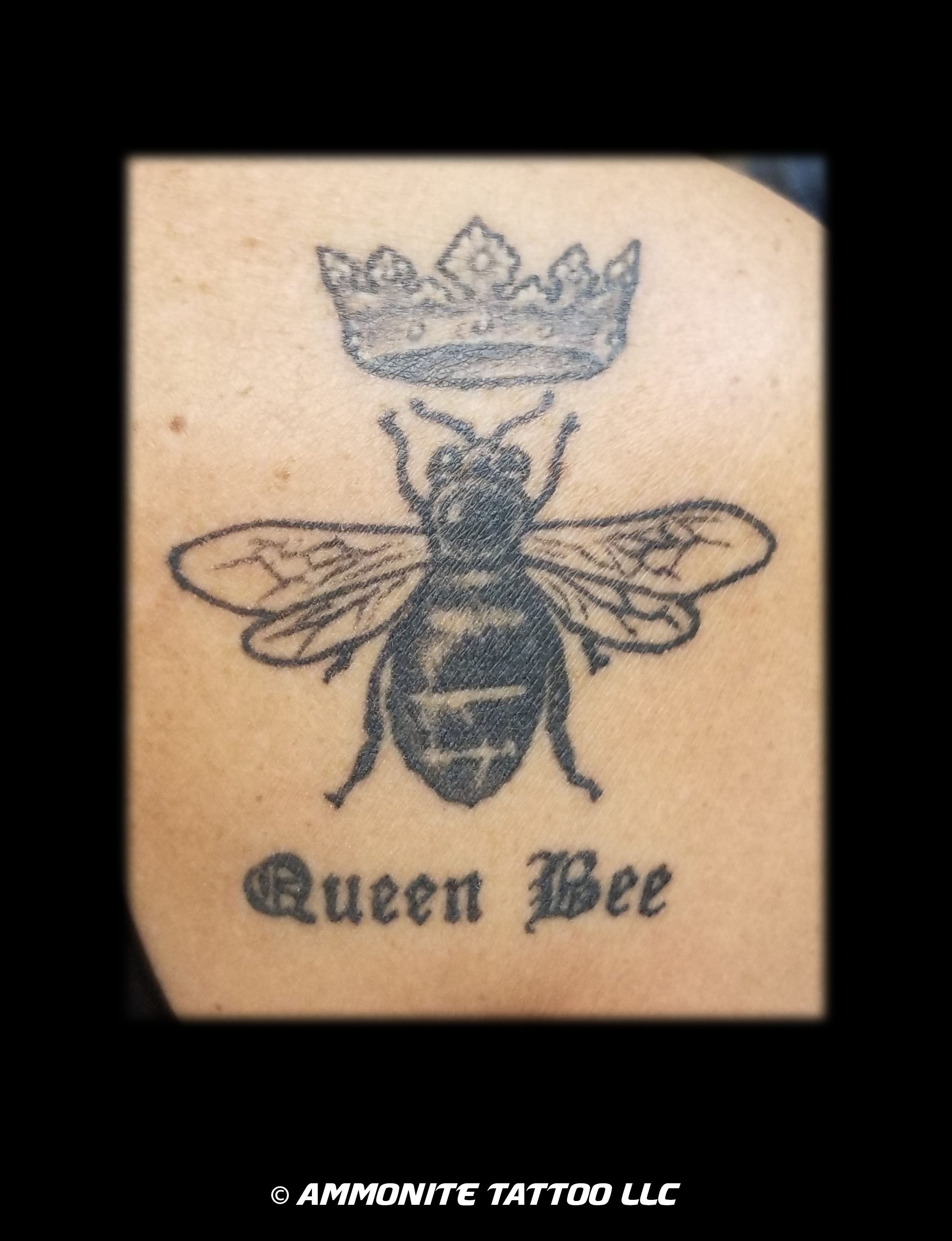 w-B-queenbee