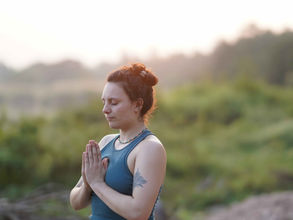 La routine ayurvédique : les rituels pour harmoniser son quotidien par Marine