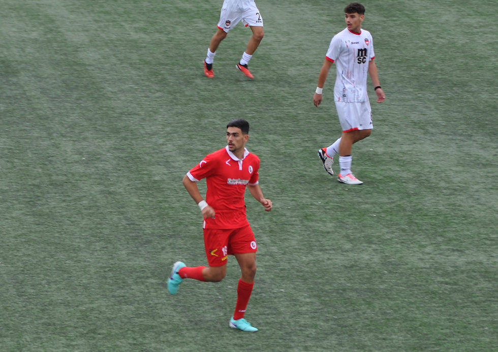 Thomas Petrovski in action during a match for S.S Turris Calcio.