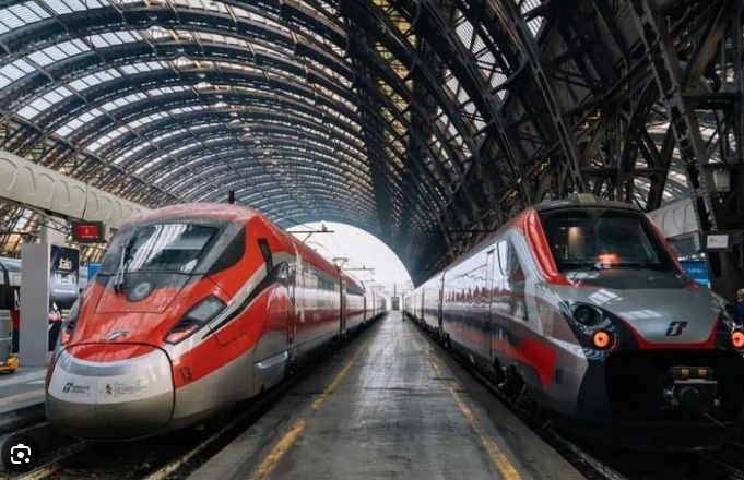 Train travel in italy, venice, Milan, naples, florence, rome, amalfi coast luxury travel guide