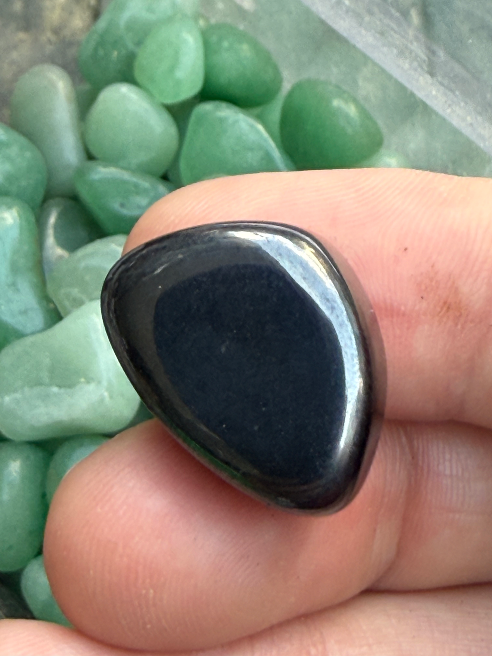 Thumbnail: Magnetic Hematite Tumble