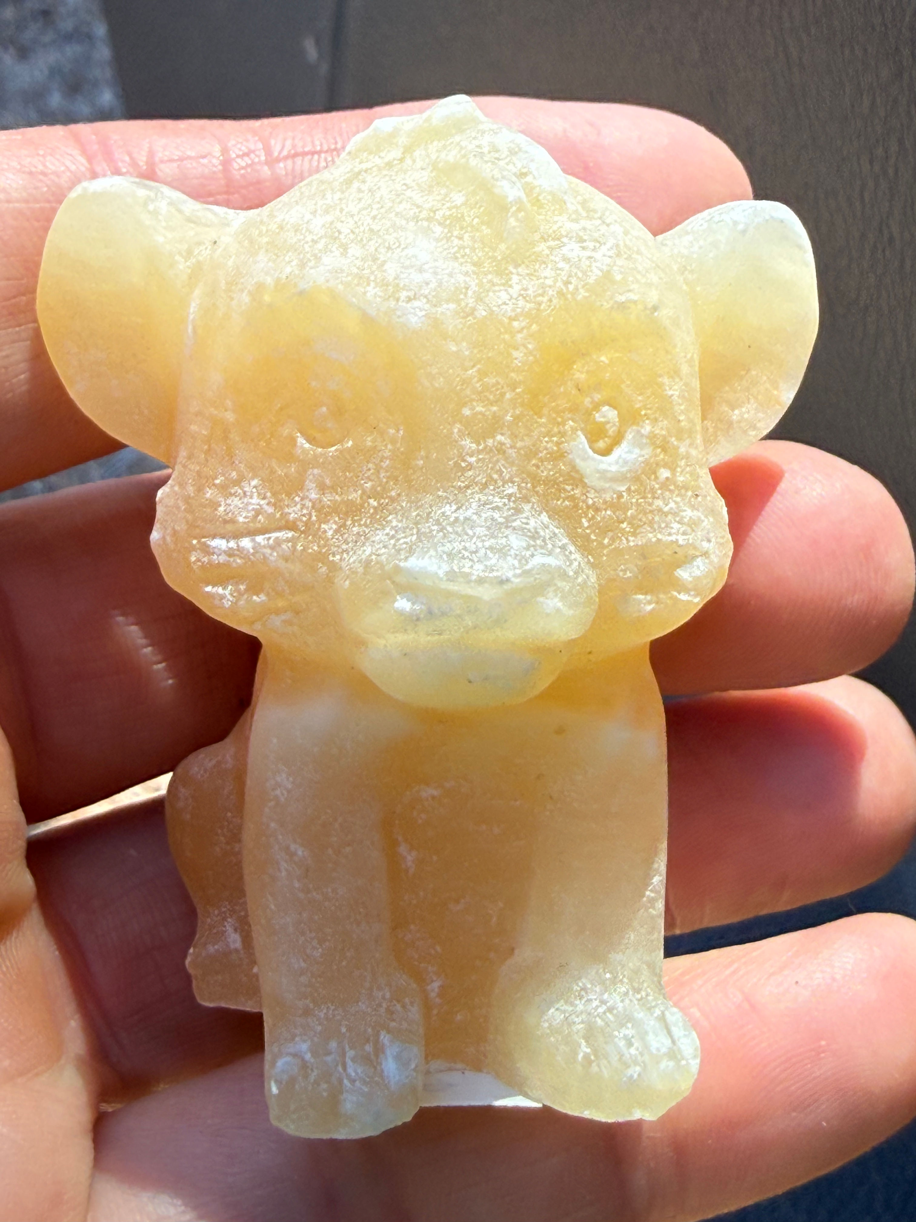 Simba Carving, Honey Calcite