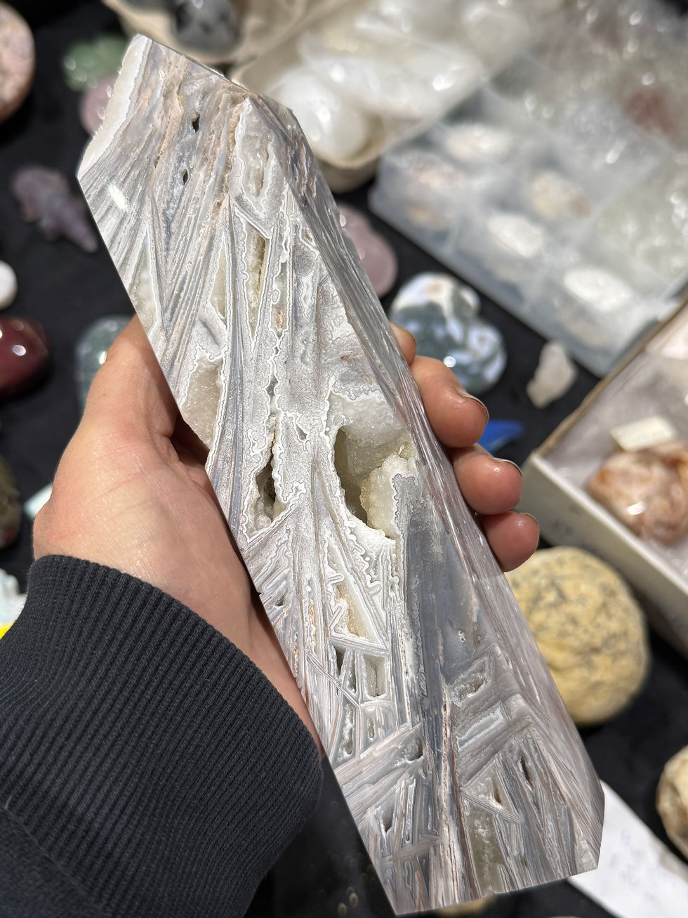 Thumbnail: White Druzy Agate Tower