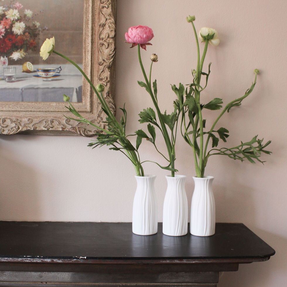 Small White Bud Vase mini matte ceramic bud vase stoneware vase for flowers boho nordic country decor ribbed pattern