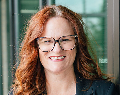 Sara Yarbrough headshot