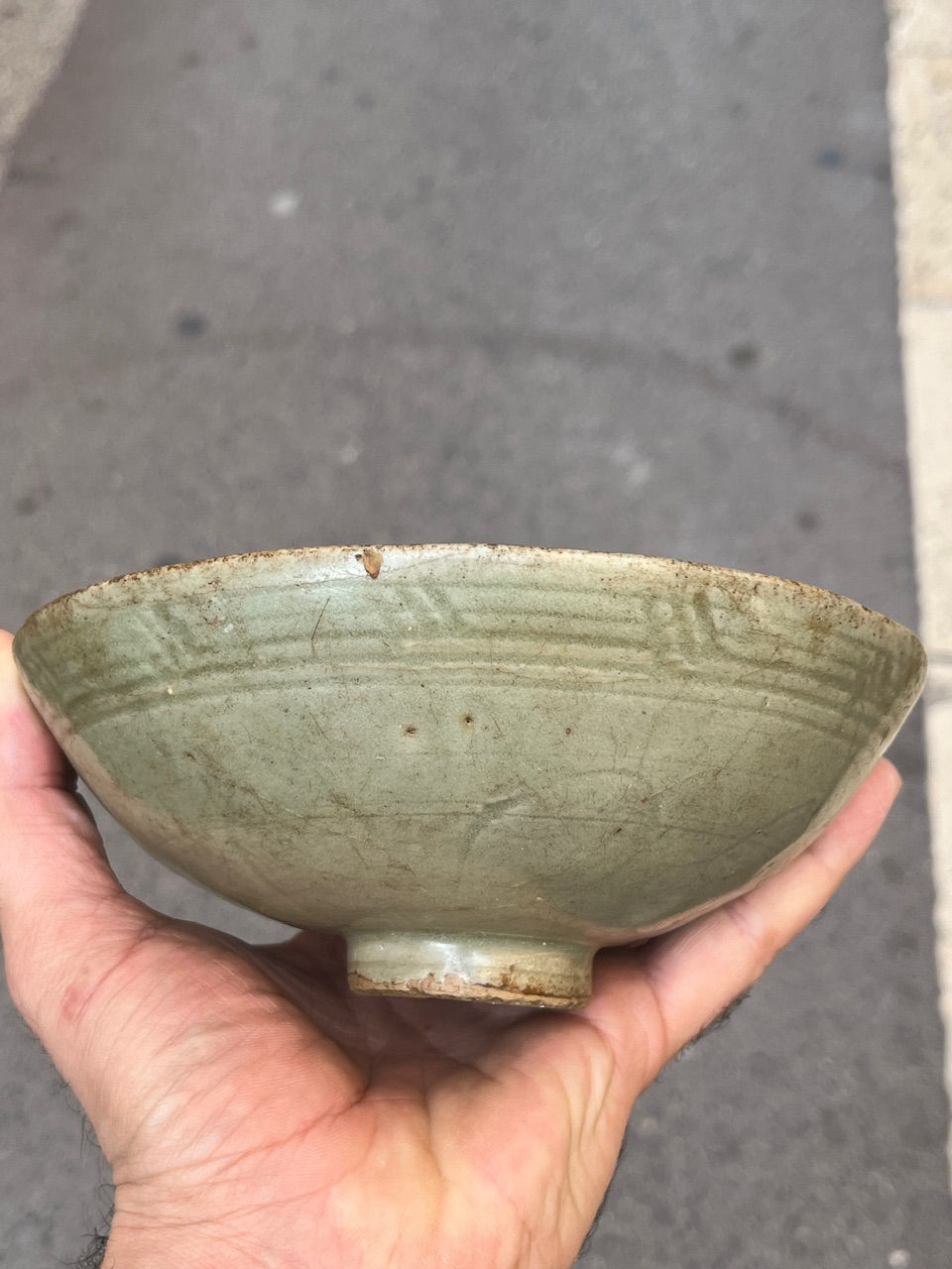 Thumbnail: Bol céladon Chine dynastie Song XIIe siècle type Yaozhou grès décor floral