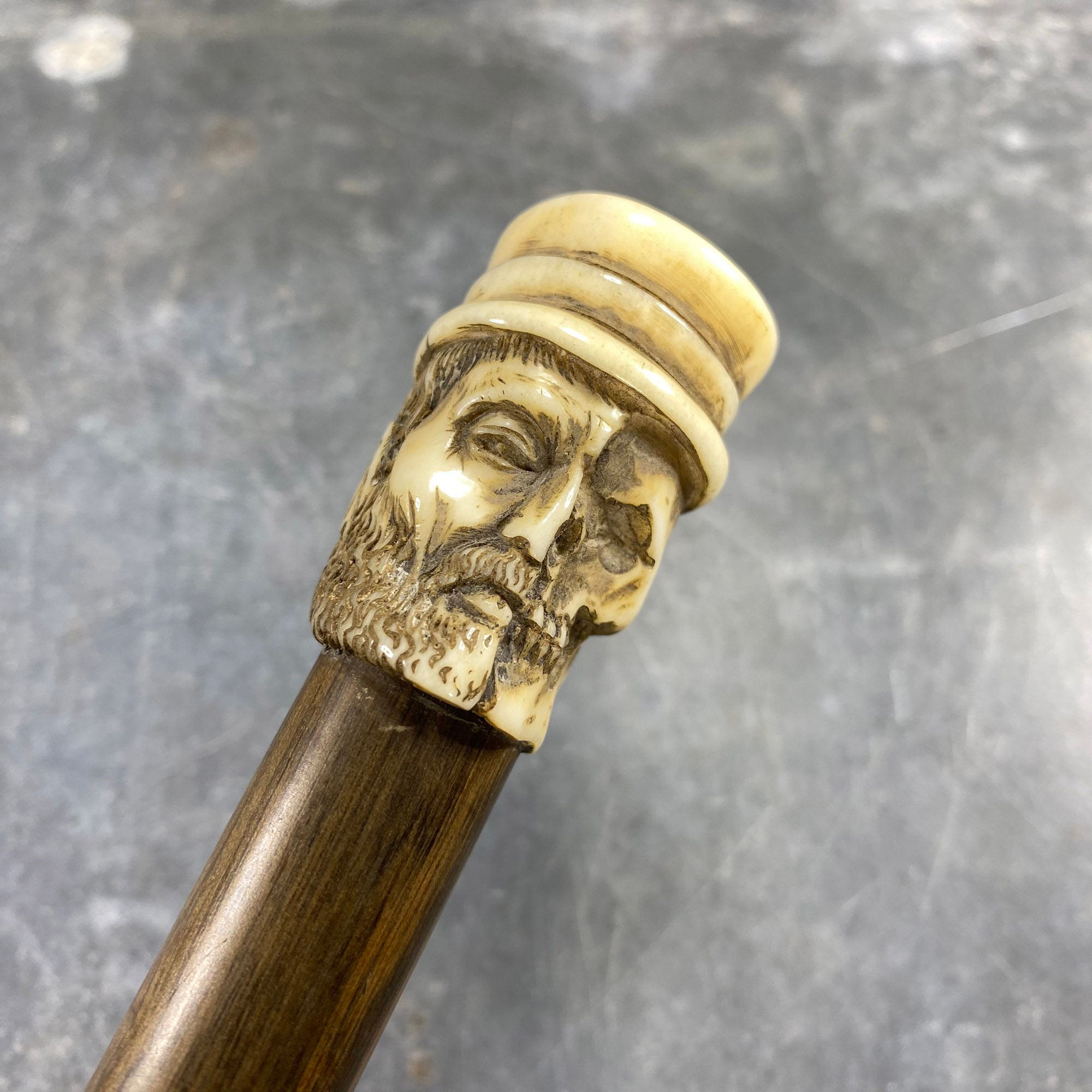Canne Memento Mori double face pommeau en os