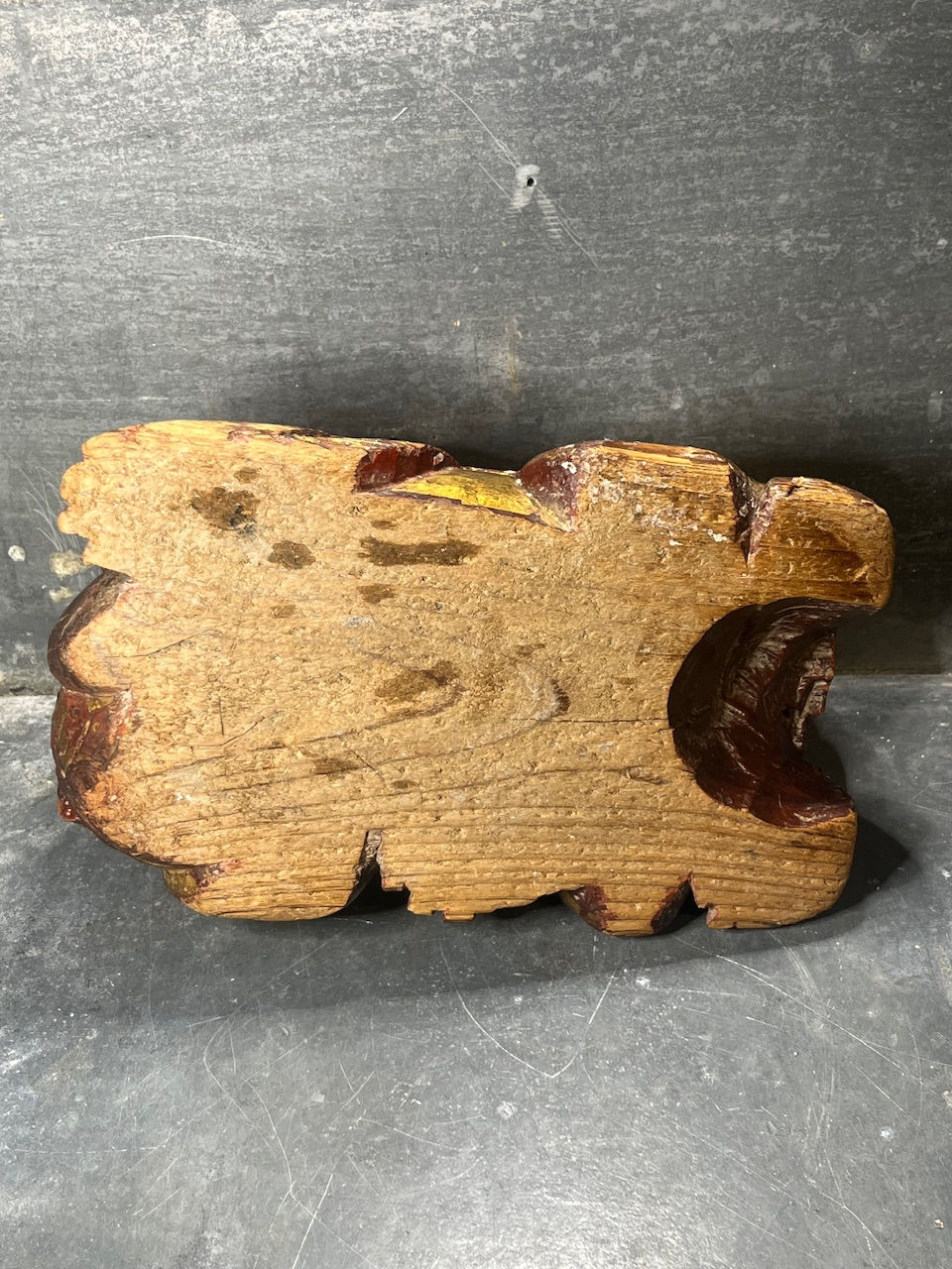 Thumbnail: Élément architectural chinois en bois sculpté, chien Fu carlin ou pékinois. XIXe