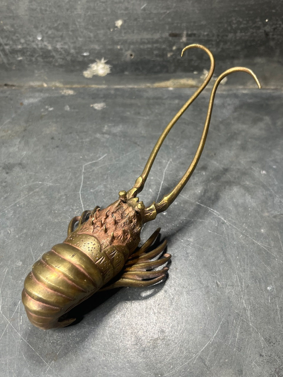 Thumbnail: Langouste bronze Japon début XXe sculpture ancienne art asiatique.