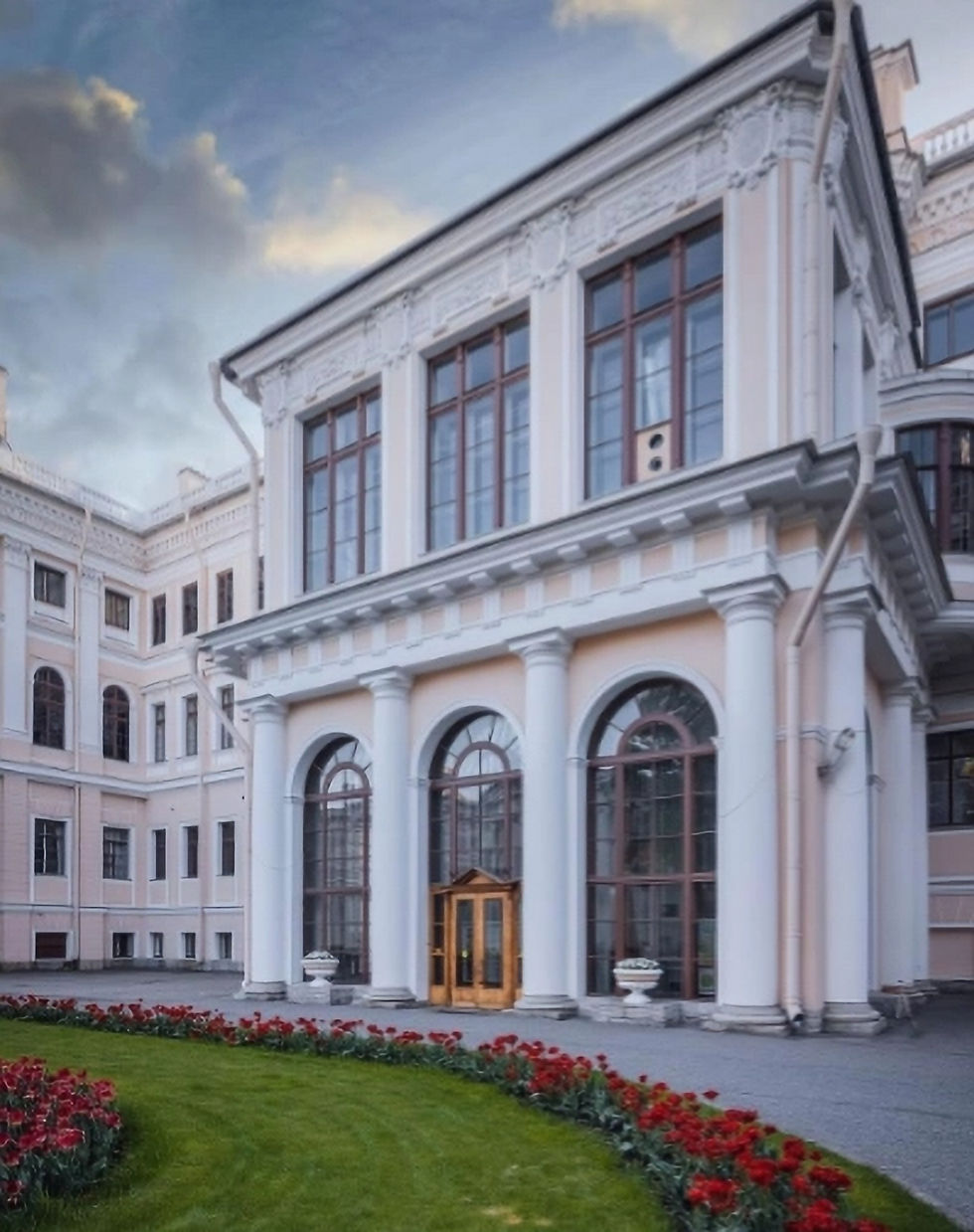 Anichkov Palace