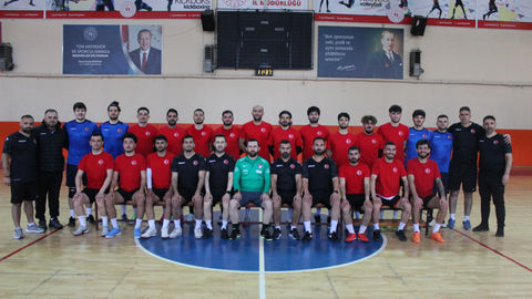 İşitme Engelli Erkek Futsal Milli Takımı, Avrupa Şampiyonası İçin Aksaray’da Kampa Girdi