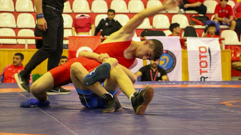 Rıza Keser Büyükler İşitme Engelliler Türkiye Güreş Şampiyonası Sivas’ta Tamamlandı