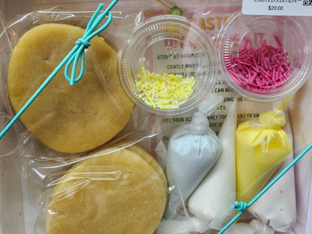 DIY Cookie Decorating Kits: Fun for families, friends, and parties