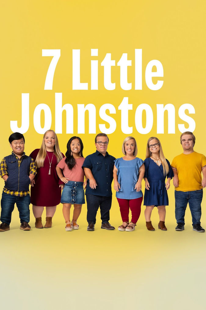 The Johnston family, from the show "7 Little Johnstons", poses for a portrait. 