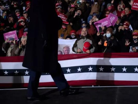 特朗普集会参加者中2人感染新冠 当地卫生部：人太多没法追踪