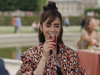 Hoe maak je de KIR ROYAL cocktail uit EMILY IN PARIS?
