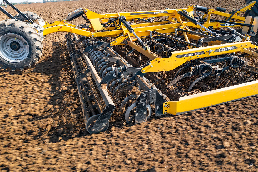 Bednar-Swifter-SO_6000F працює в полі