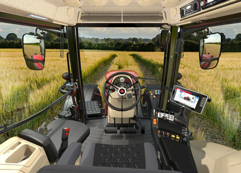 кабіна трактора Massey Ferguson 8740S працює в полі