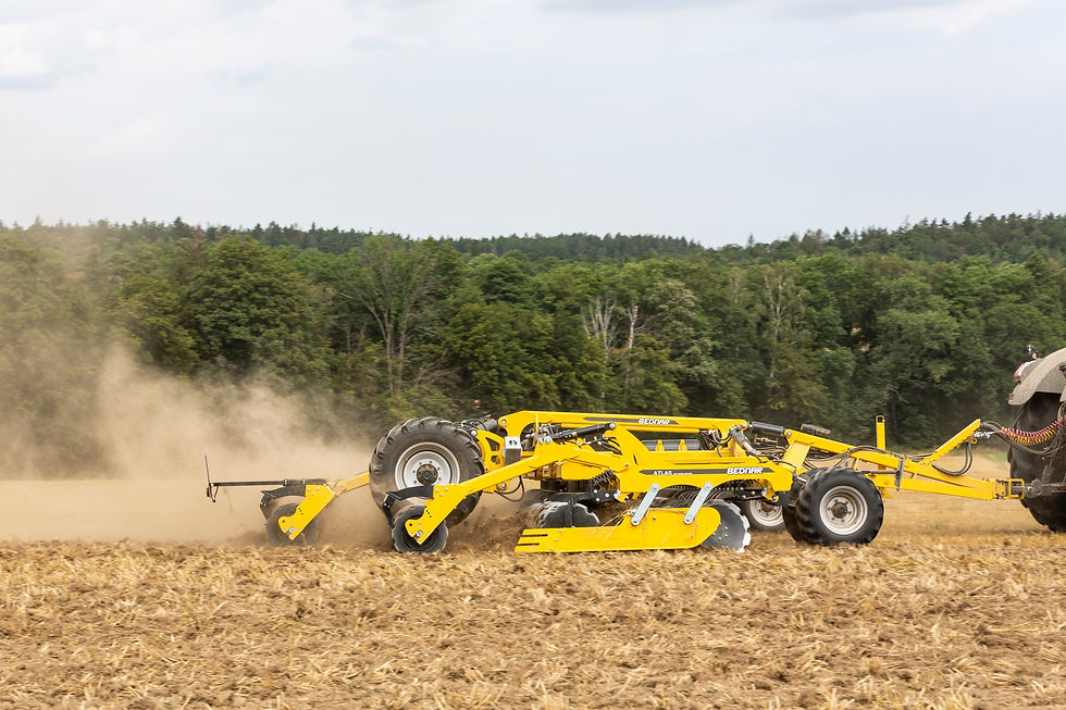 ATLAS_AO_6000_PROFI працює в полі