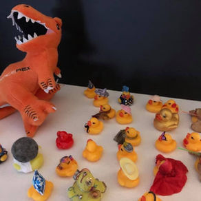 They meet up with SpiceRex at the dinosaur park