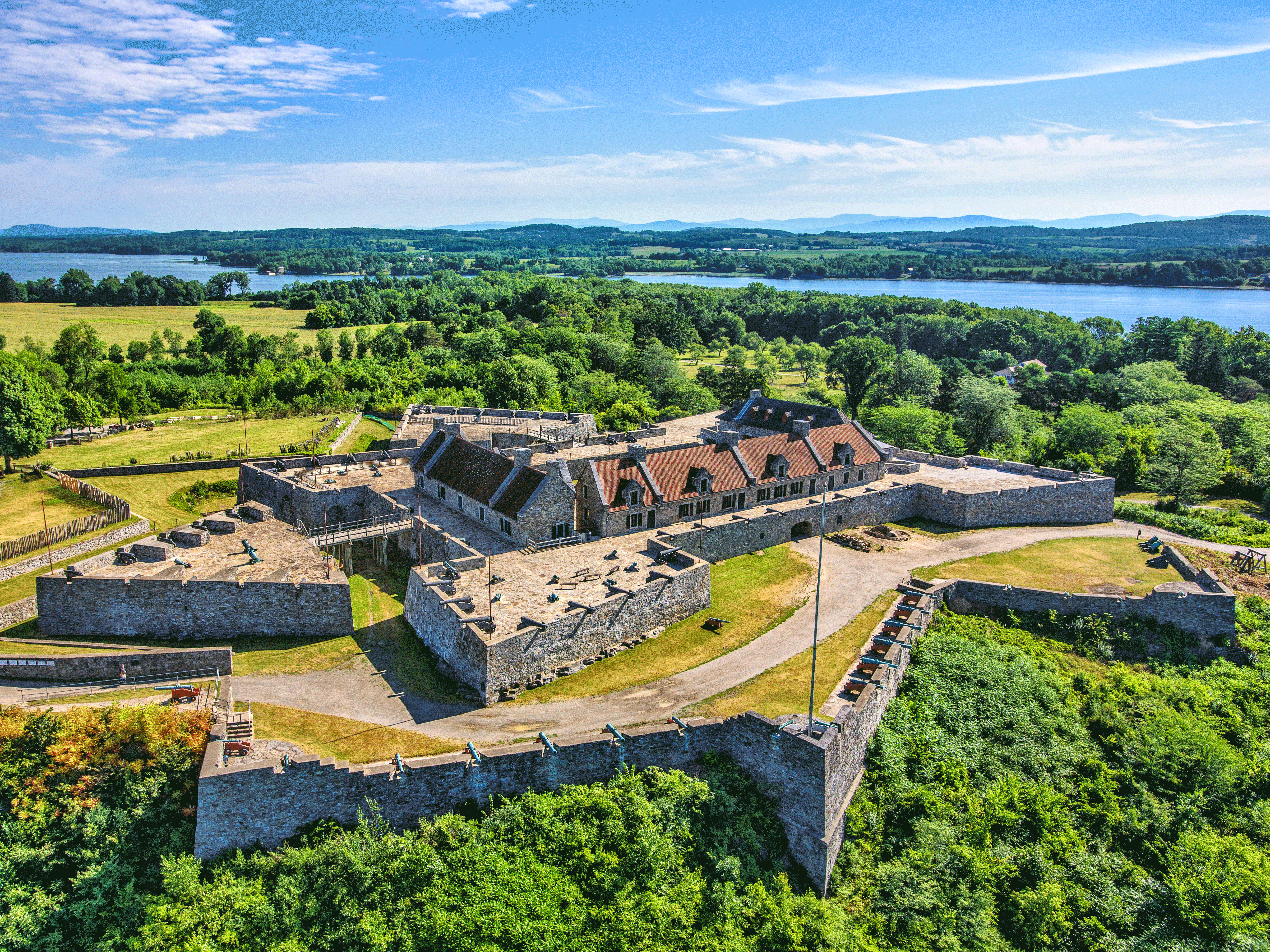 fort-ticonderoga.gif
