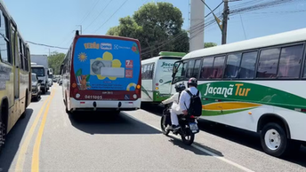 Greve dos trabalhadores do transporte especial chega ao fim após acordo em Manaus