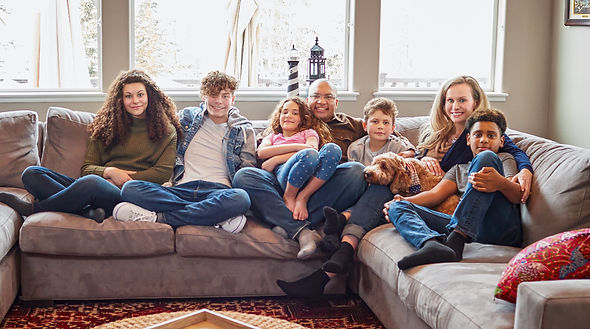 KellyFamily-GroupPic-Bottom.jpg