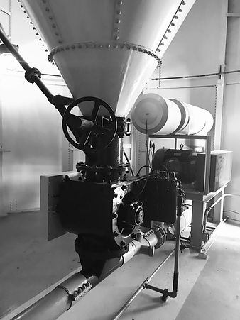 Delta Ducon Rotary Valve with Hopper on top