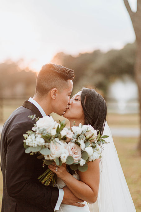 Picking YOUR Perfect Bouquet for YOUR Special Day!