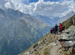 überdiealpen.jpg