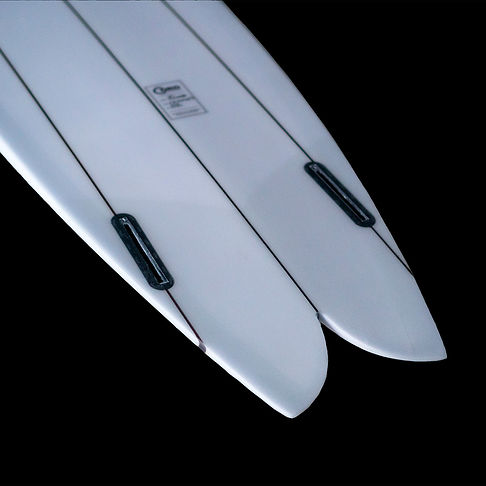 Cord-Surfboards-2025-Longfish-triple-stringer-concrete-04-black-web.jpg