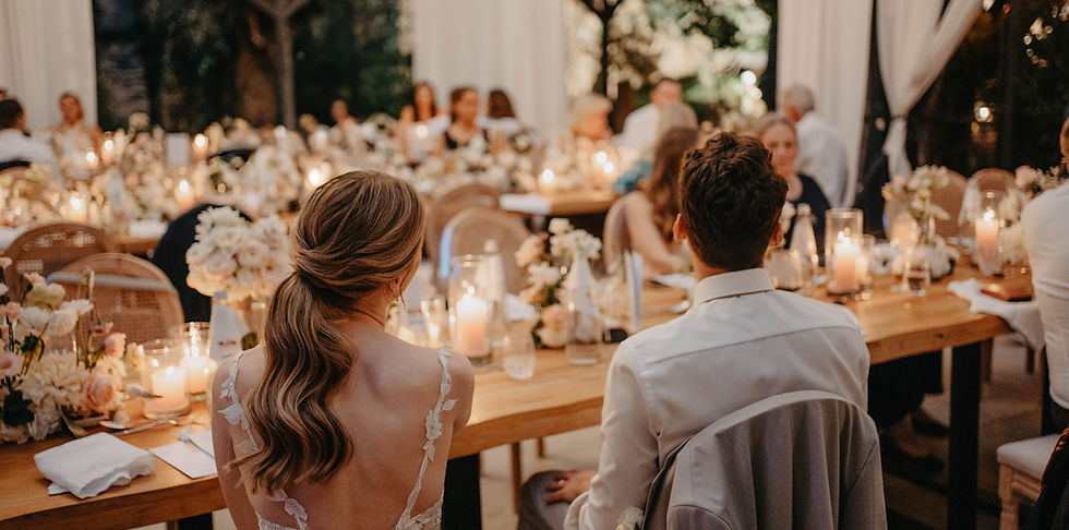 Brautstyling auf Mallorca als Musterbild für ein Brautpaar während einer Hochzeitsfeier auf Mallorca gestylt von Vera Kröninger einer beliebten und bekannten Hair & Make-Up Artistin und Visagistin in Frankfurt und auf Mallorca