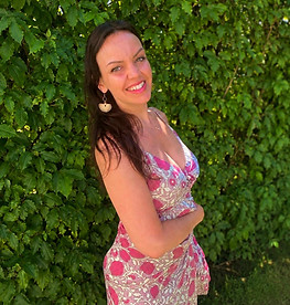 Portrait entier_edited_edited_edited.jpg