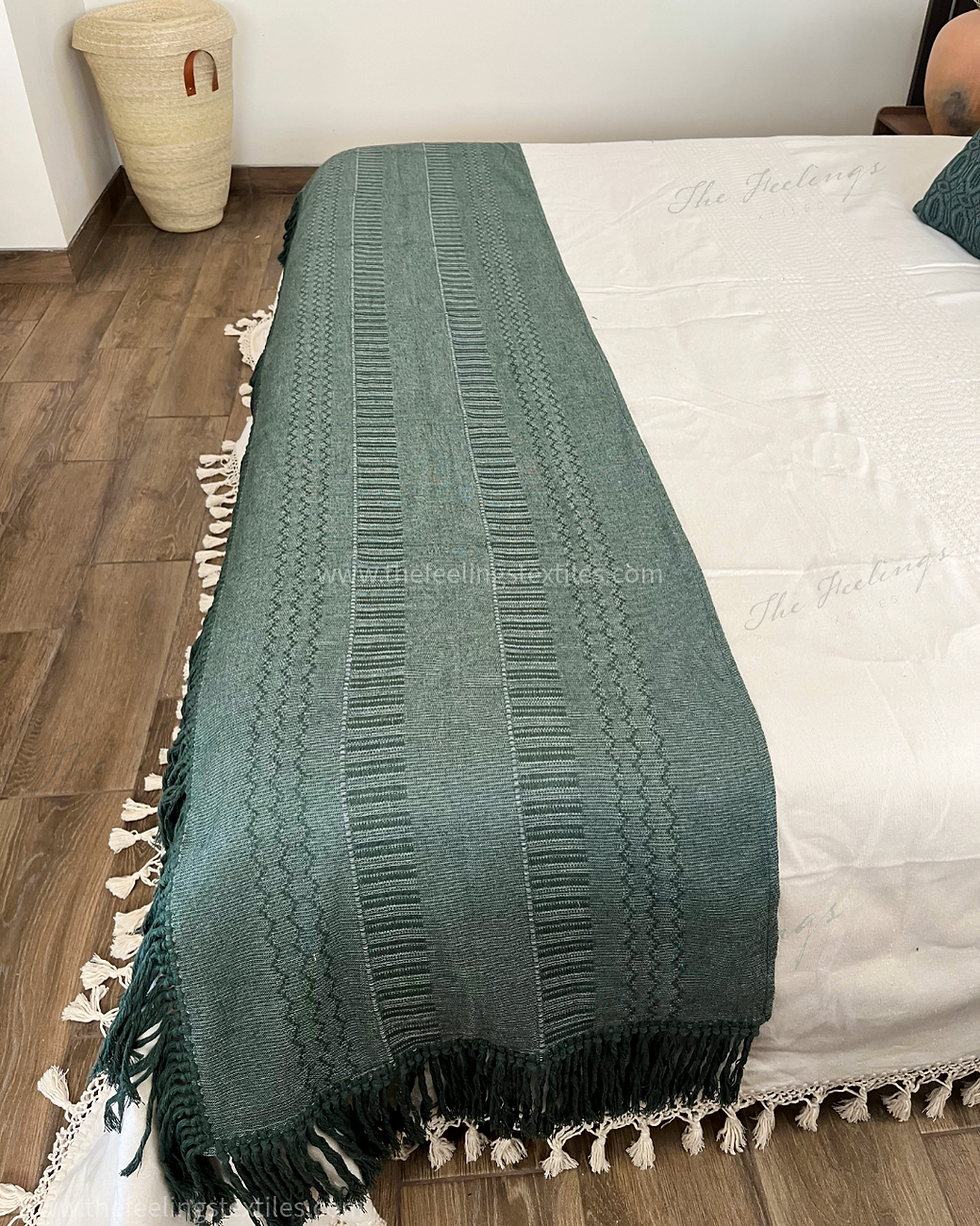 pie de cama bordado lanza hecho en telar de pedal con algodon