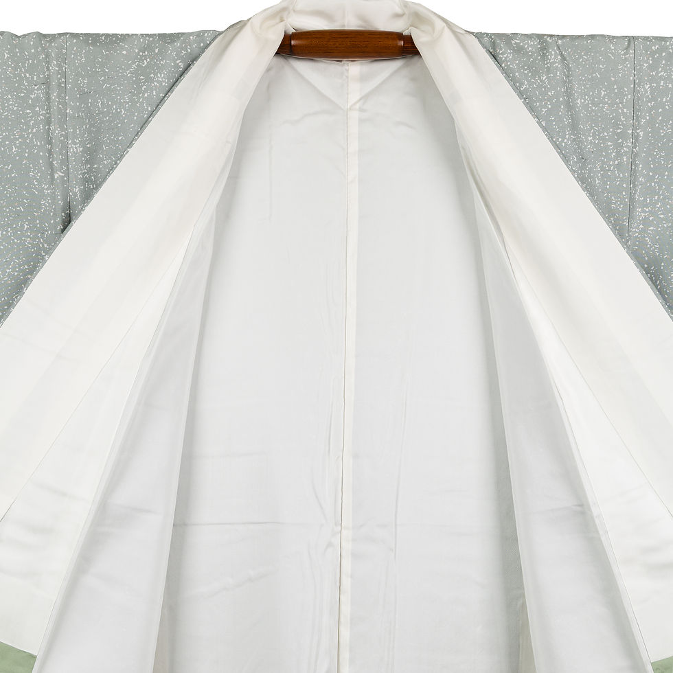 Thumbnail: Vintage Hakusan Tsumugi silk kimono (komon style)