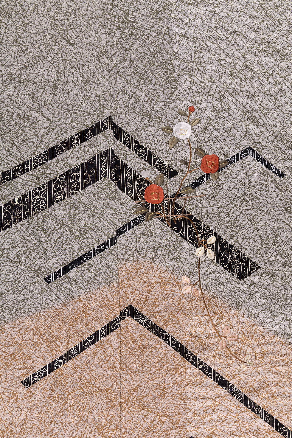 Thumbnail: Tsukesage (a type of formal kimono) - Wabi-sabi (a style of Japanese aesthetics emphasizing