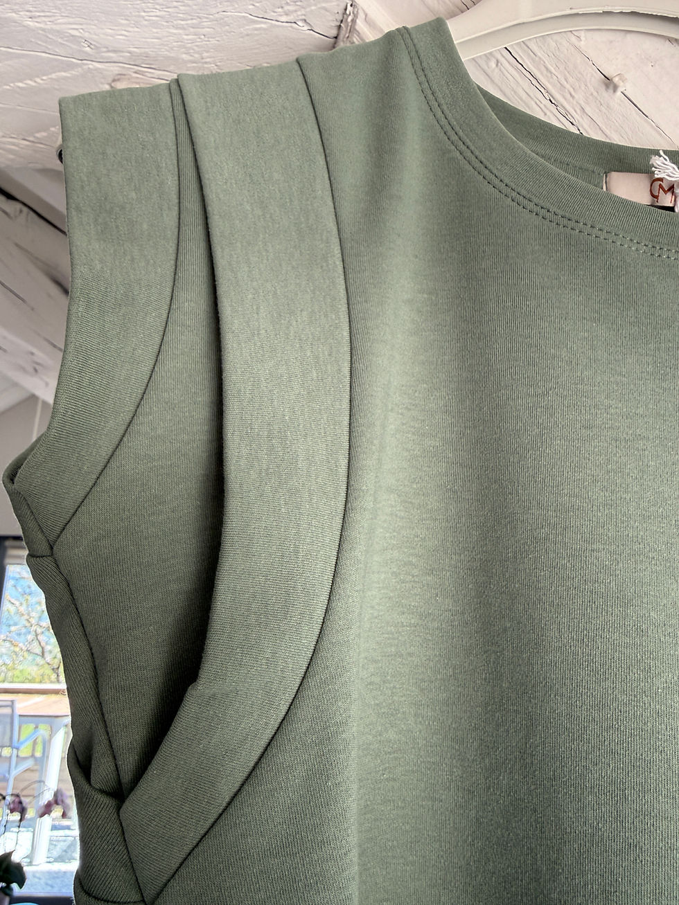 Miniature : Tee-shirt vert olive détail épaulettes