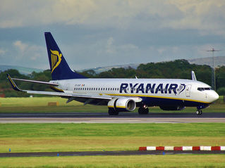 5 reasons why to fly with Ryanair