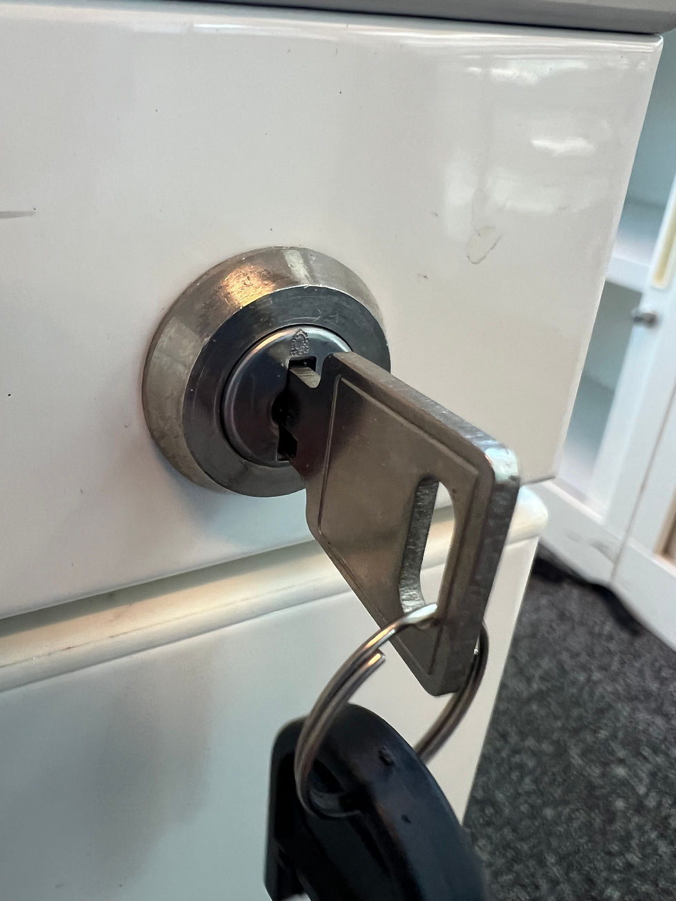 Miniature : Caisson métallique deux tiroirs blanc avec clé - MAJENCIA (Qté : 37) CAI164